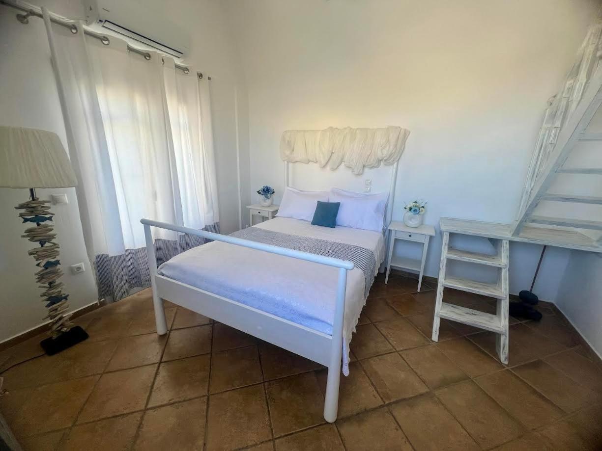 Santorini Mesotopos Aparthotel Fira  Eksteriør bilde